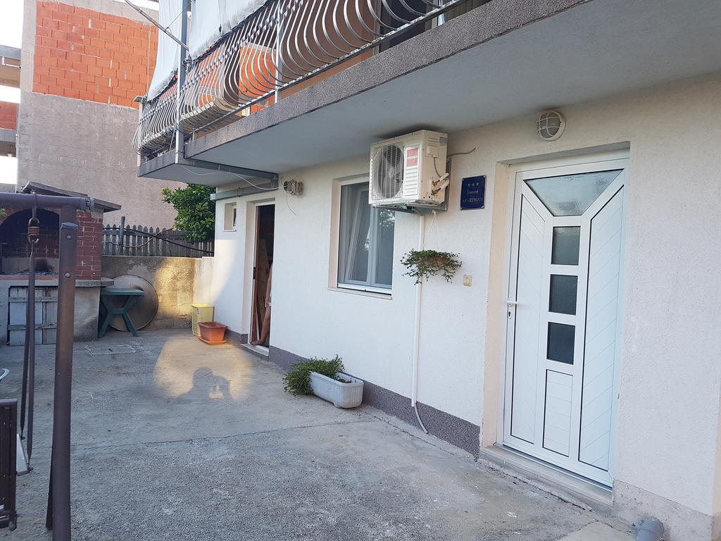 Apartment Roma Kaštela Buitenkant foto