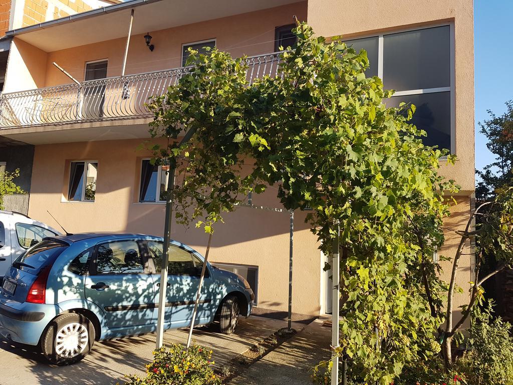 Apartment Roma Kaštela Buitenkant foto